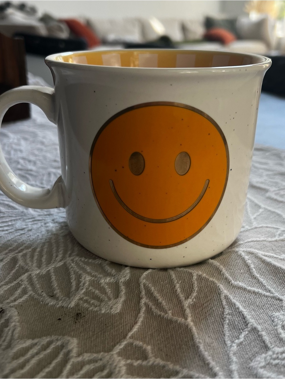 Wandering Moon Smiley Face Checkered Mug